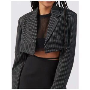 URBAN OUTFITTERS Daisy Cropped Black Grey Button Front Blazer